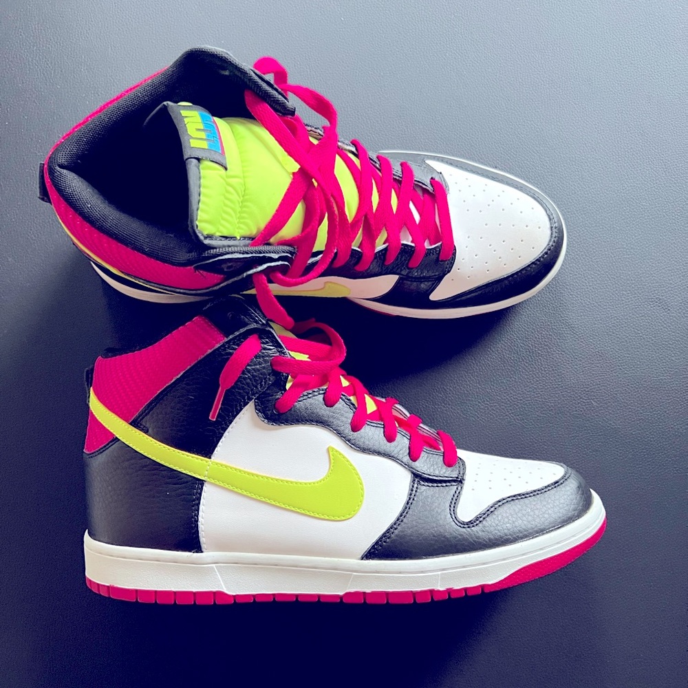 Nike Dunk High London 2012 Fireberry size US 12M